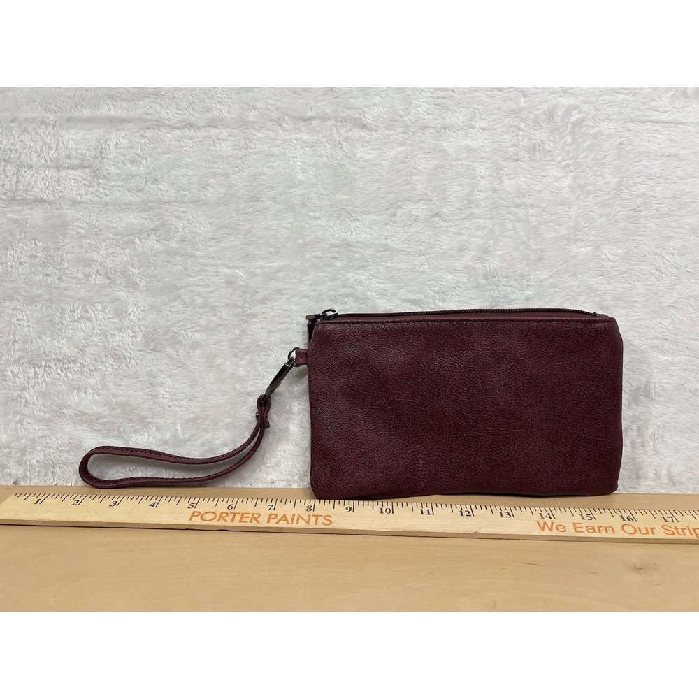 Realer‎ Burgundy Pebbled Wristlet Zip Clutch Pouch w/ Detachable Strap